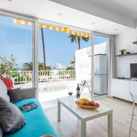 Апартаменти Sea Views One Bedroom Paradero Near The